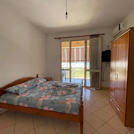 Onis Apartment